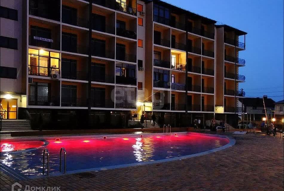 Продаётся 2-комнатная квартира, 65.4 м²