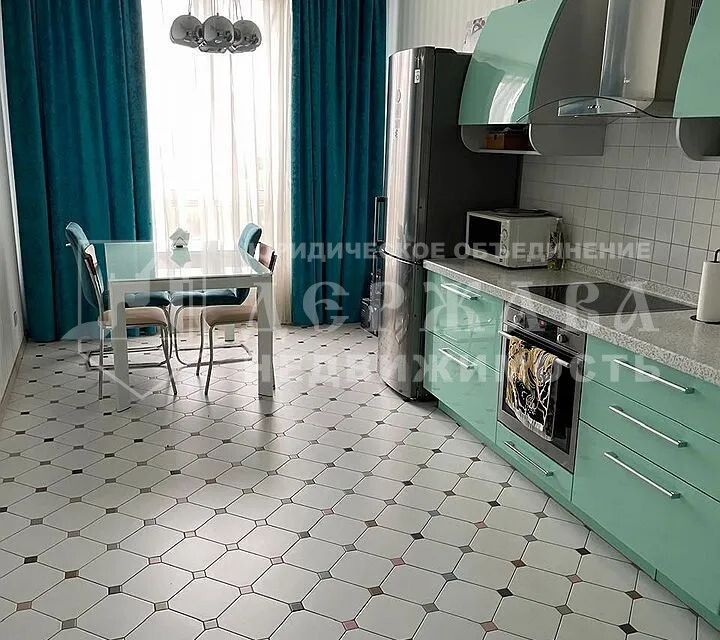 Продаётся 2-комнатная квартира, 76 м²