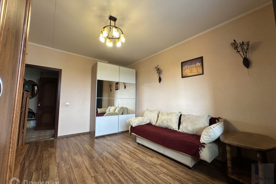 Продаётся 1-комнатная квартира, 37.6 м²