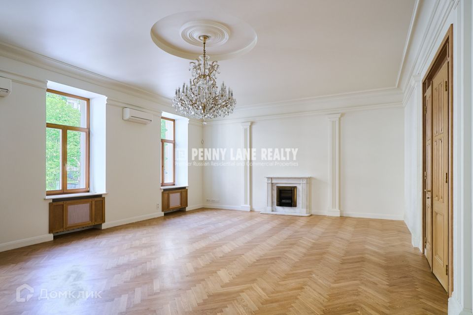 Сдаётся 5-комнатная квартира, 220 м²