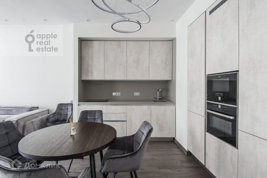 Сдаётся 4-комнатная квартира, 125 м²