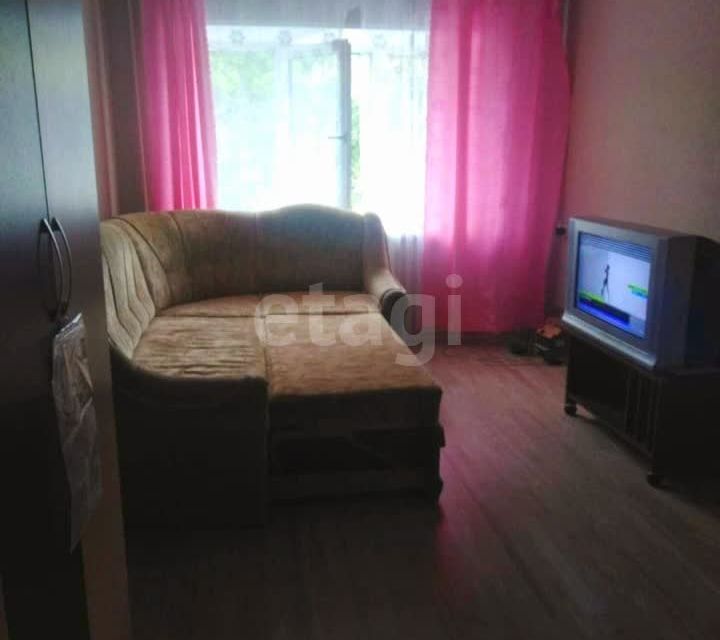 Продаётся комната в 1-комн. квартире, 18 м²