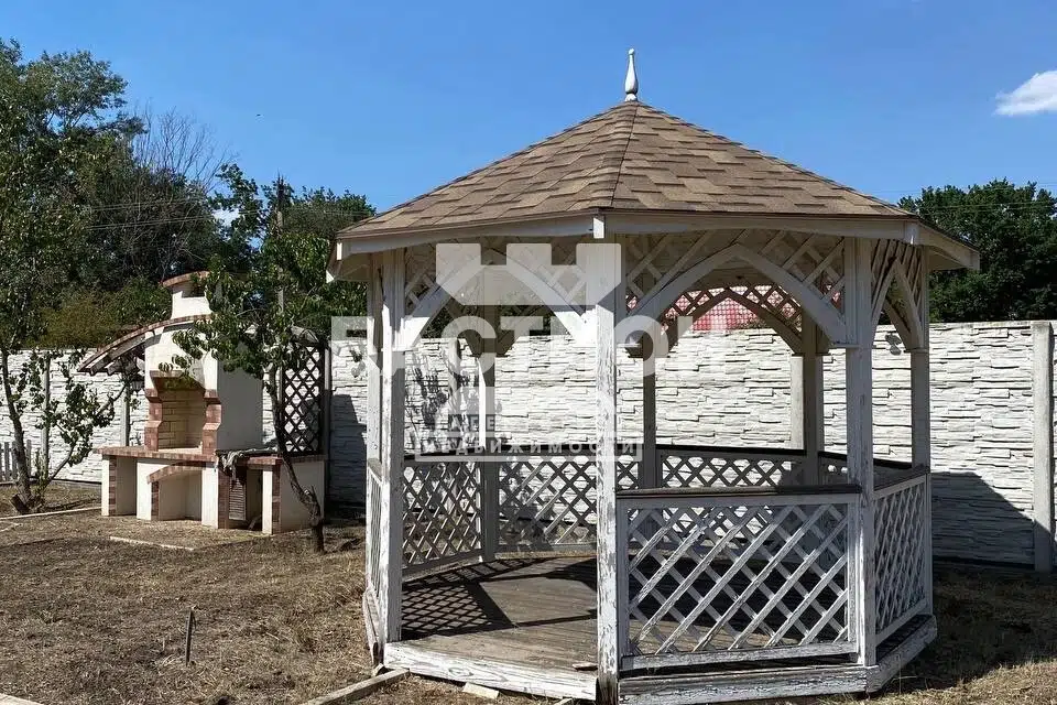 Продаётся 2-этажный дом, 210 м²