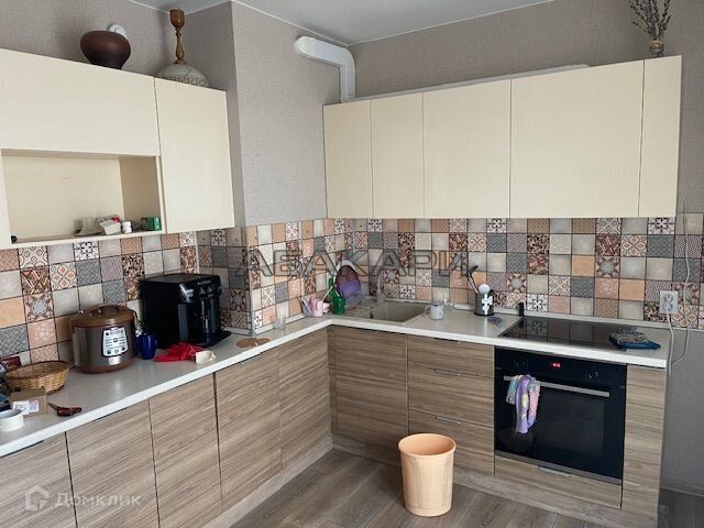 Сдаётся 3-комнатная квартира, 81 м²
