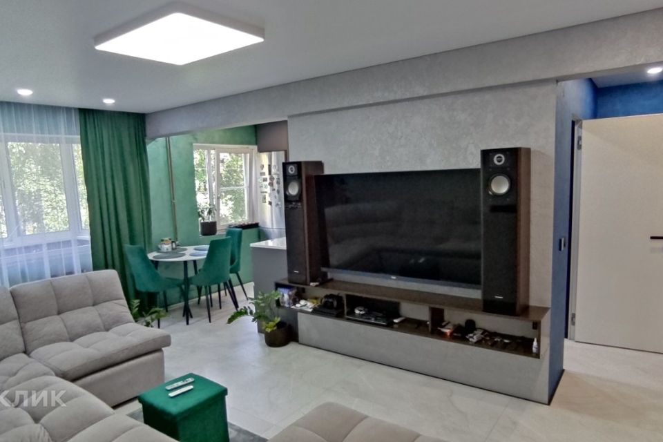 Продаётся 3-комнатная квартира, 58.6 м²