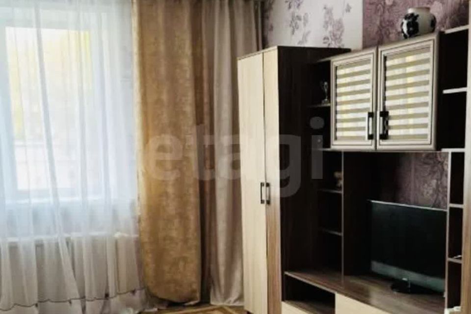 Сдаётся 2-комнатная квартира, 65 м²