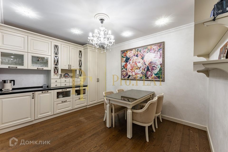 Продаётся 2-комнатная квартира, 66.2 м²