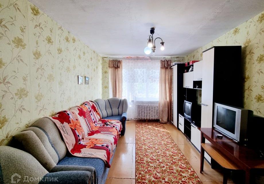 Продаётся 3-комнатная квартира, 59.5 м²