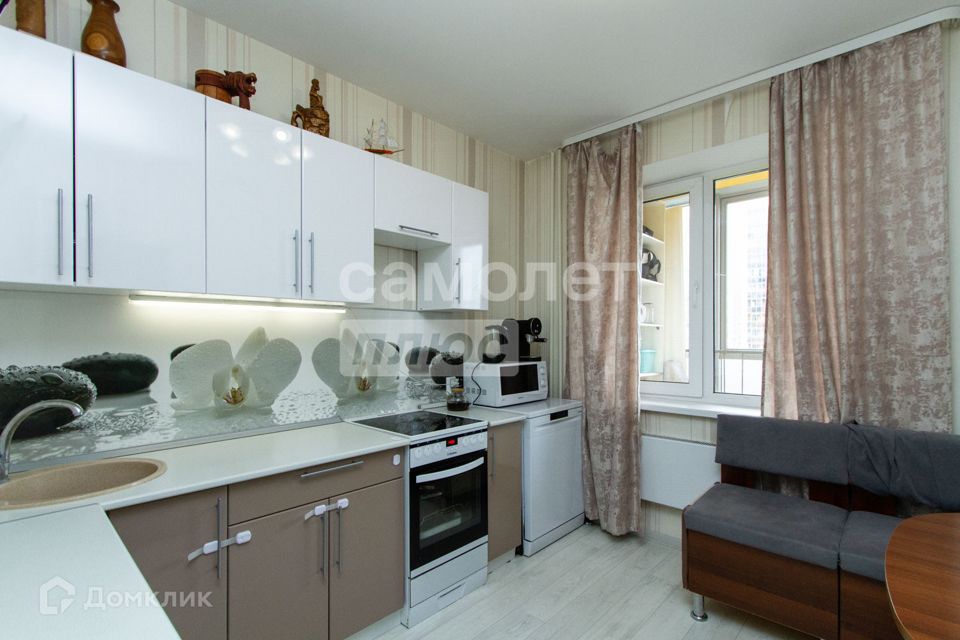 Продаётся 2-комнатная квартира, 52.7 м²