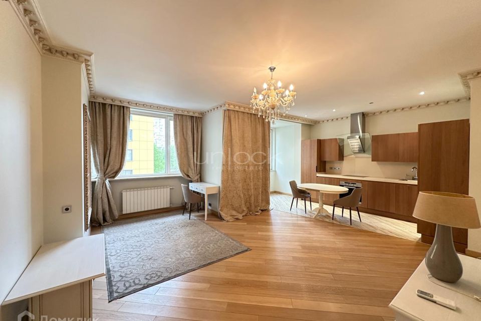Продаётся 2-комнатная квартира, 85.6 м²