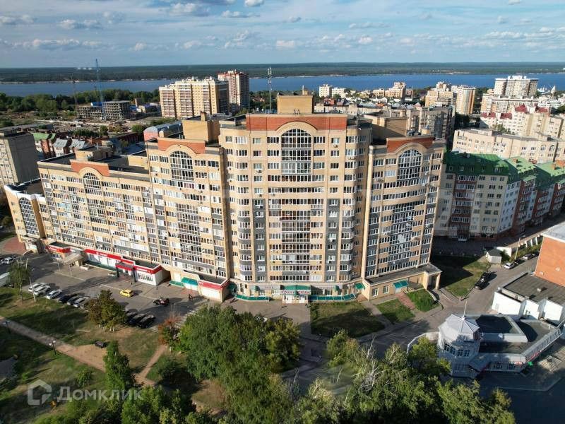 Продаётся 1-комнатная квартира, 51.8 м²
