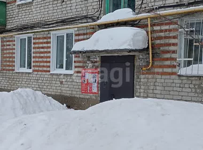 Продаётся 4-комнатная квартира, 55.5 м²
