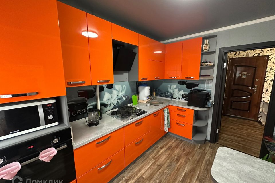 Продаётся 3-комнатная квартира, 69.5 м²