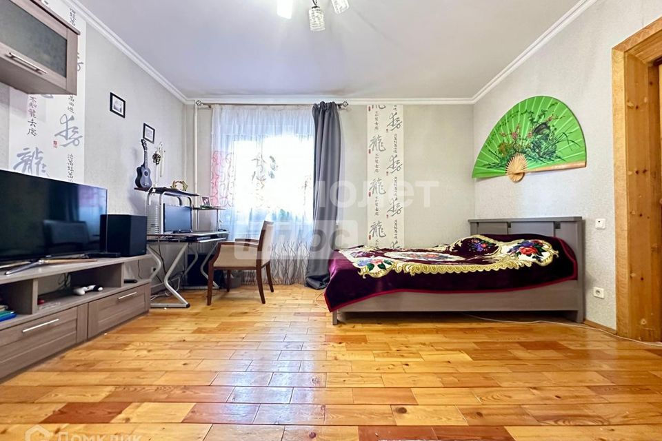Продаётся 3-комнатная квартира, 106.5 м²