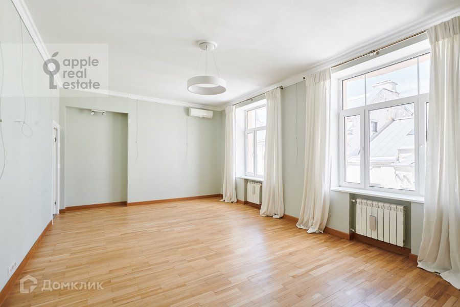 Продаётся 4-комнатная квартира, 108 м²