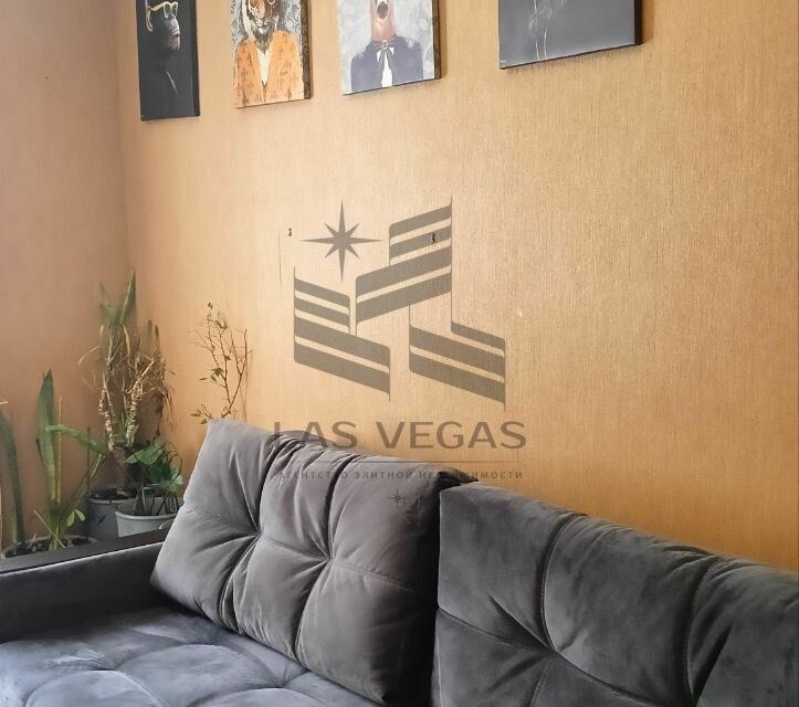 Сдаётся 5-комнатная квартира, 150 м²