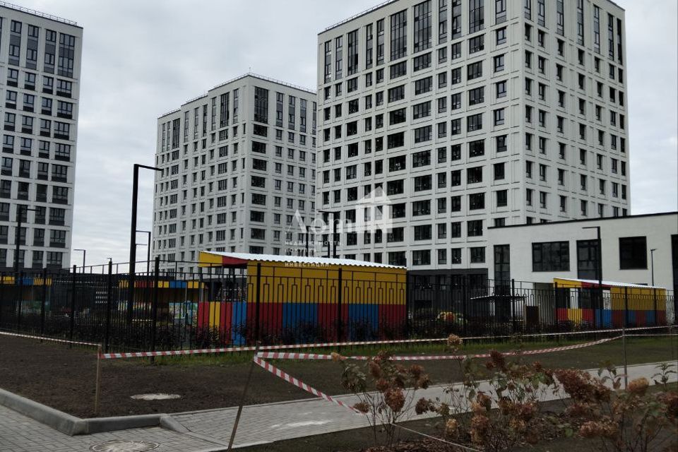 Продаётся 2-комнатная квартира, 66.7 м²