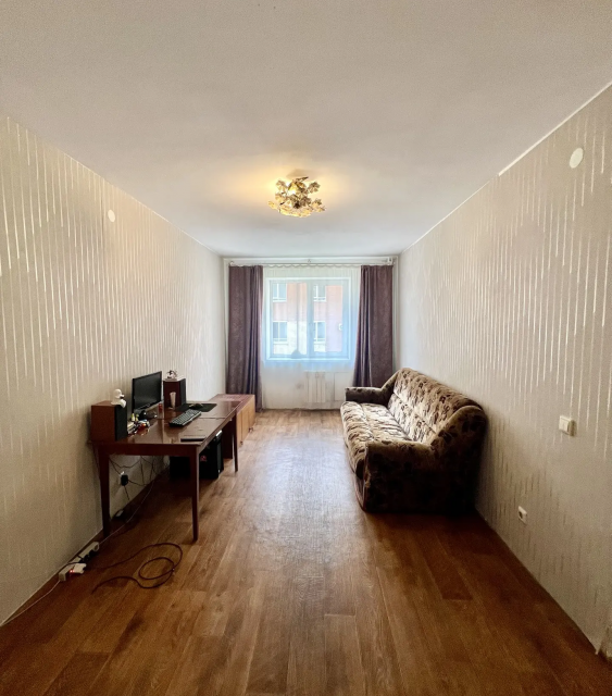 Продаётся 1-комнатная квартира, 35.9 м²