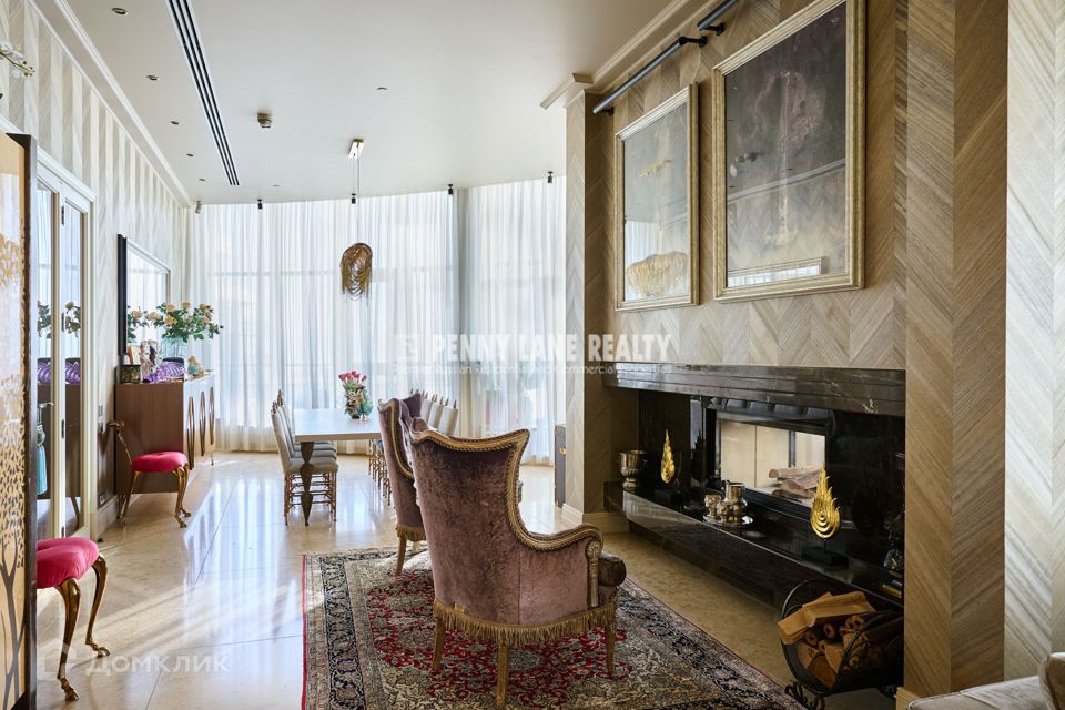 Продаётся 7-комнатная квартира, 640 м²