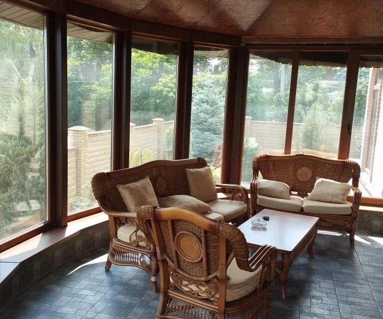 Продаётся 4-этажный дом, 400 м²