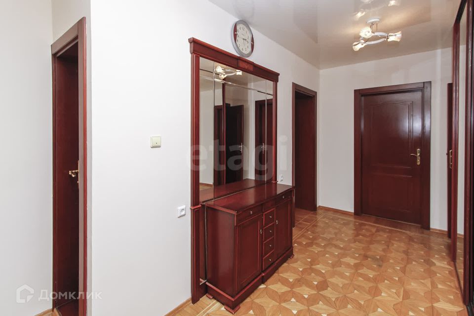 Продаётся 2-комнатная квартира, 101.1 м²