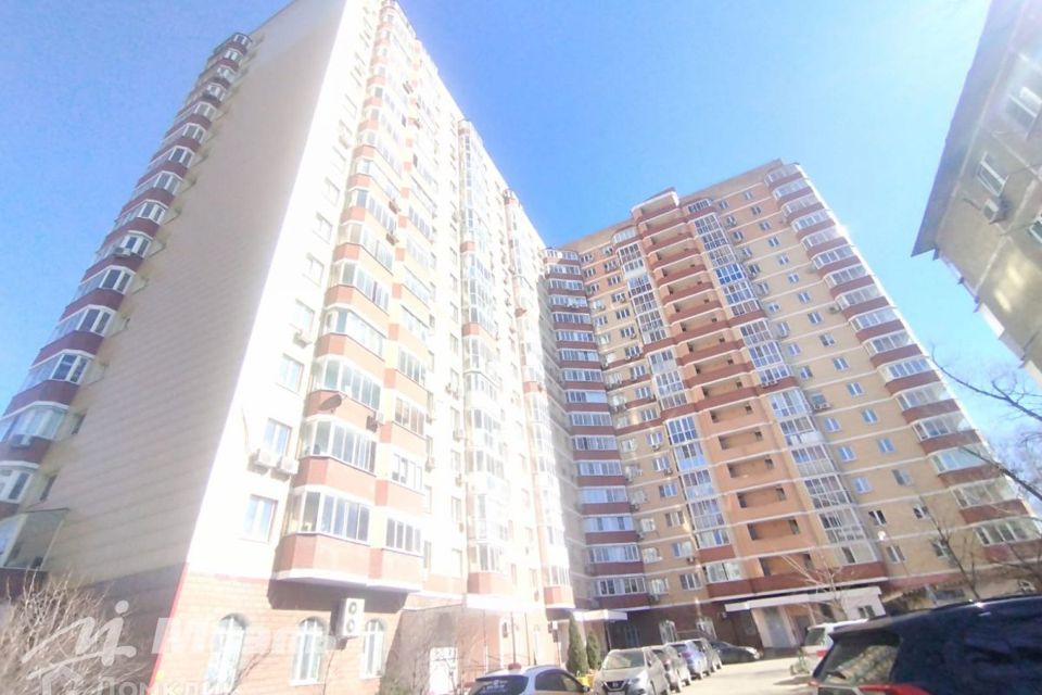 Продаётся 1-комнатная квартира, 40.8 м²