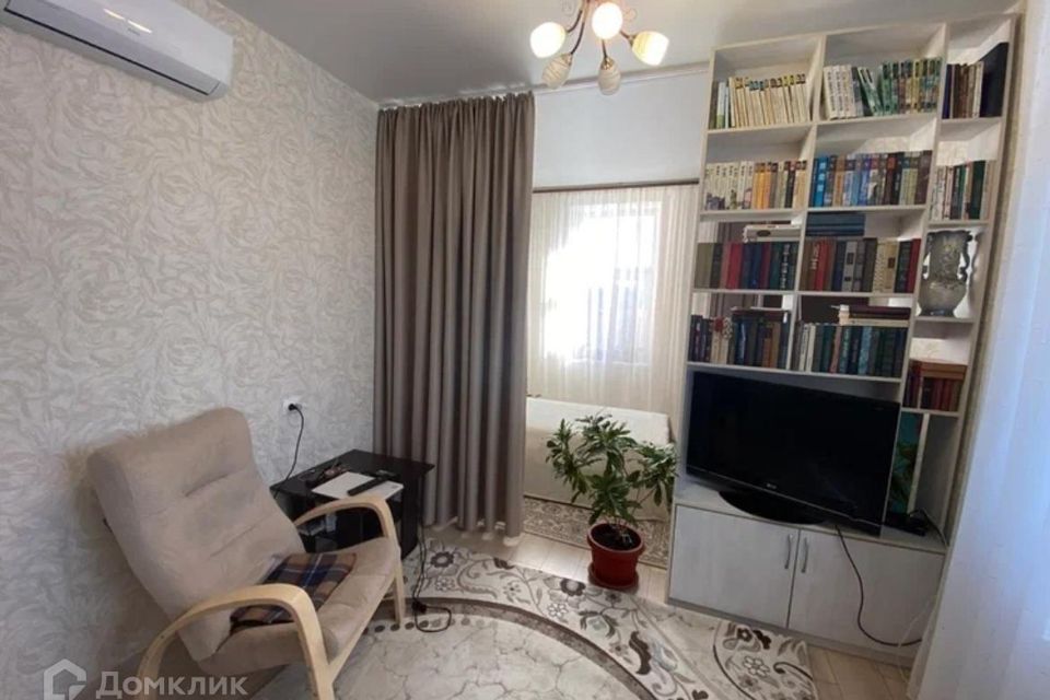 Продаётся 1-комнатная квартира, 40 м²