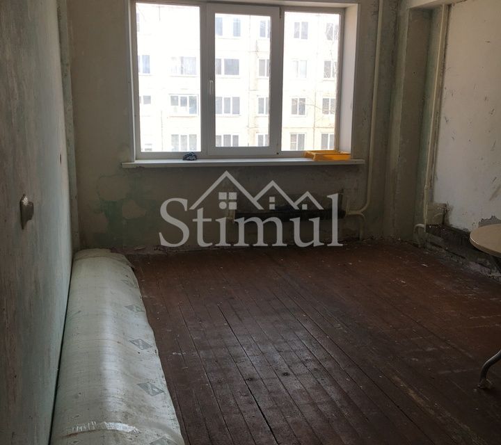 Продаётся 5 комнат в 5-комн. квартире, 4.8 м²