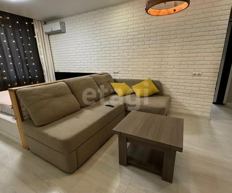 Продаётся 2-комнатная квартира, 49.8 м²