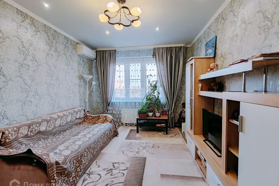 Продаётся 1-комнатная квартира, 38 м²