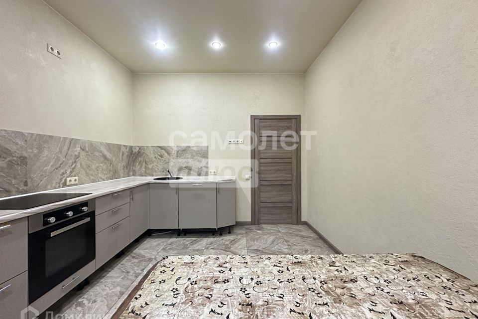 Продаётся 3-комнатная квартира, 124.8 м²