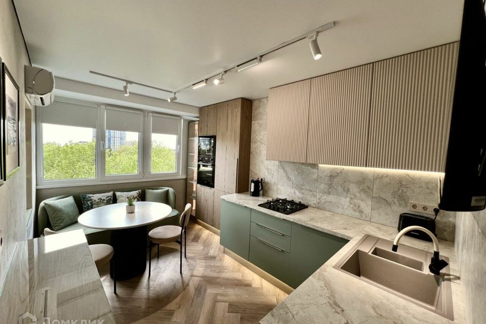 Сдаётся 2-комнатная квартира, 53 м²