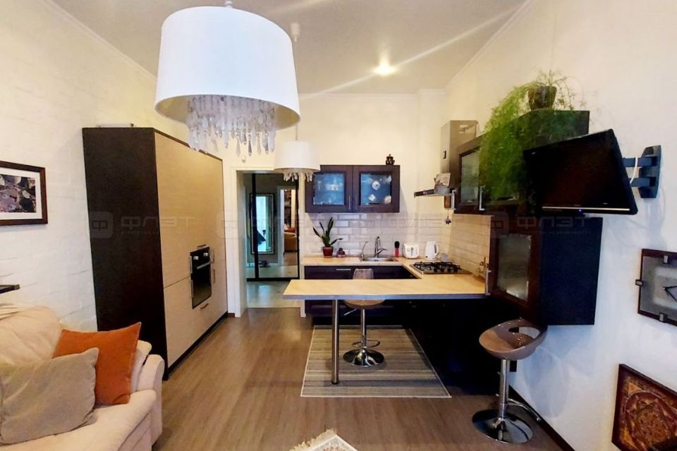 Продаётся 1-комнатная квартира, 52 м²