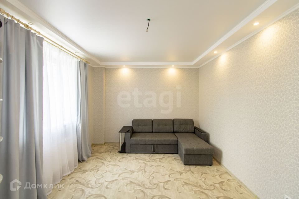 Сдаётся 2-комнатная квартира, 64 м²