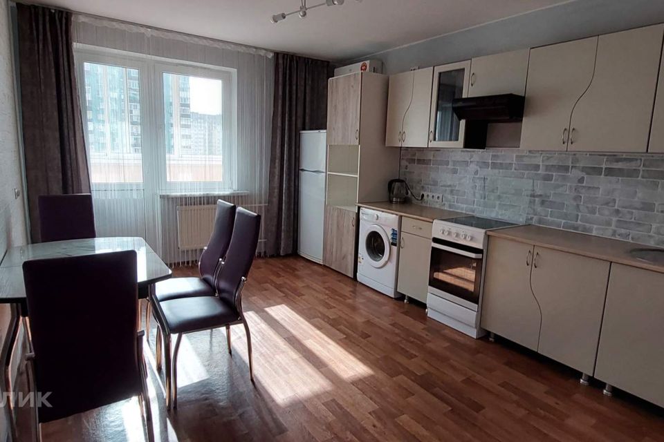 Сдаётся 2-комнатная квартира, 64 м²