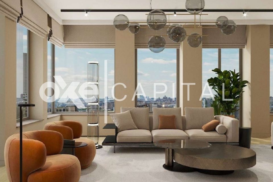 Продаётся 4-комнатная квартира, 272 м²