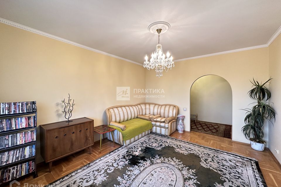 Продаётся 3-комнатная квартира, 65.8 м²