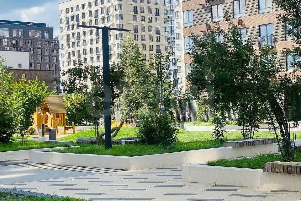 Продаётся 3-комнатная квартира, 125 м²