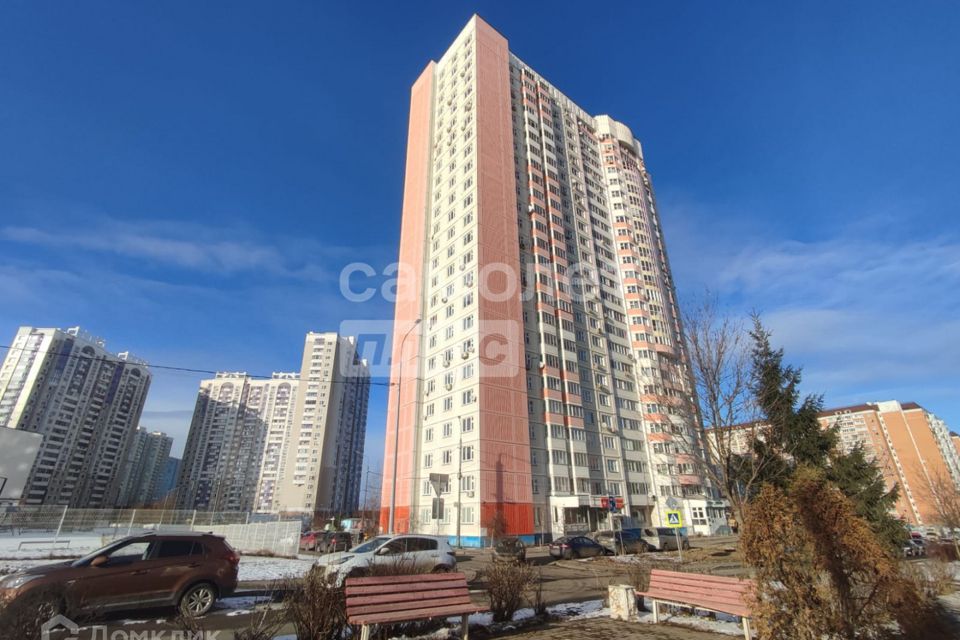 Продаётся 3-комнатная квартира, 82 м²