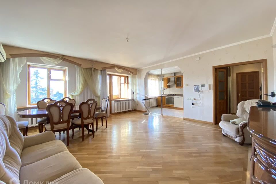 Продаётся 3-комнатная квартира, 89.9 м²