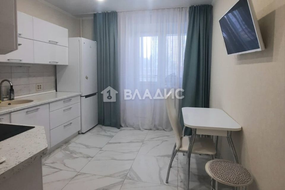 Сдаётся 2-комнатная квартира, 62.8 м²