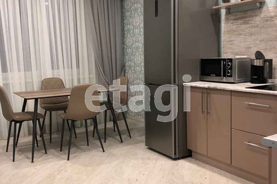 Продаётся 1-комнатная квартира, 58.2 м²