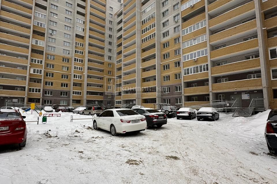 Продаётся 1-комнатная квартира, 43.6 м²