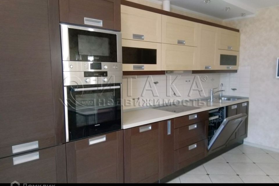 Сдаётся 3-комнатная квартира, 100 м²