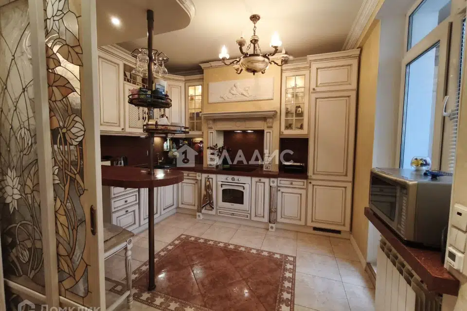 Продаётся 4-комнатная квартира, 114.9 м²