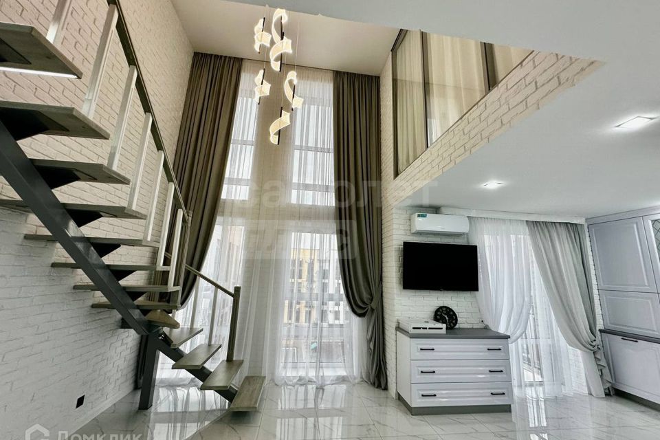 Продаётся 4-комнатная квартира, 117.4 м²