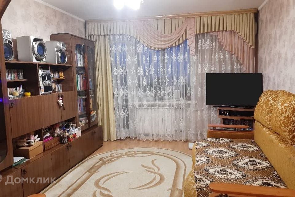 Продаётся 3-комнатная квартира, 59.5 м²