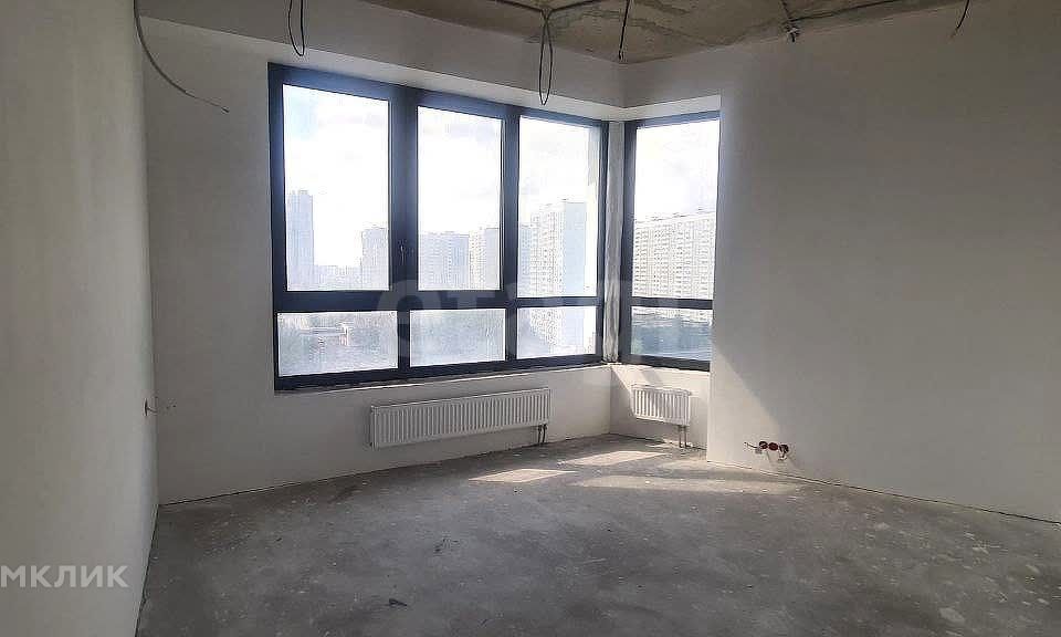 Продаётся 2-комнатная квартира, 100 м²