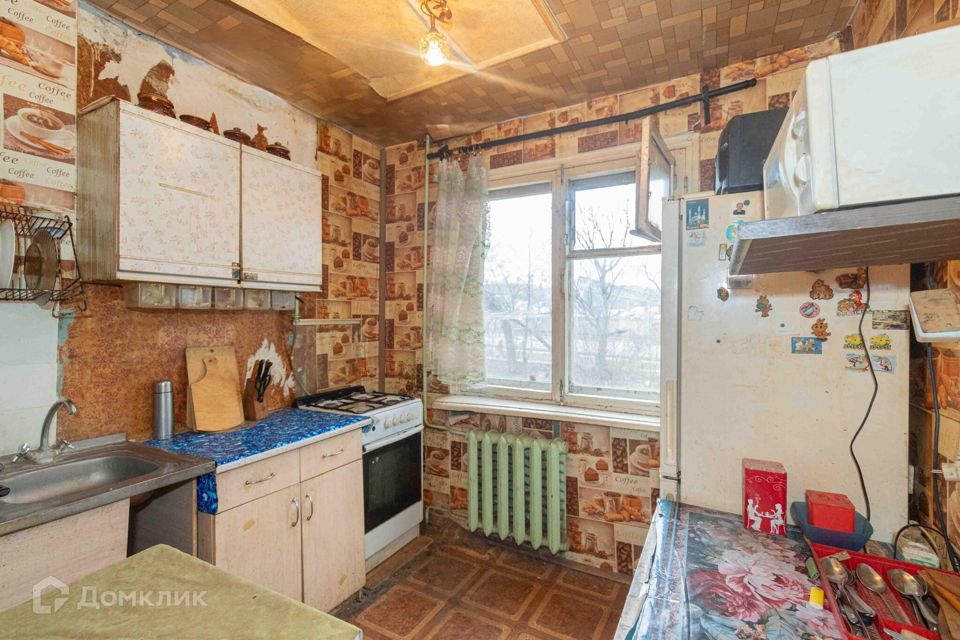 Продаётся 3-комнатная квартира, 56.6 м²
