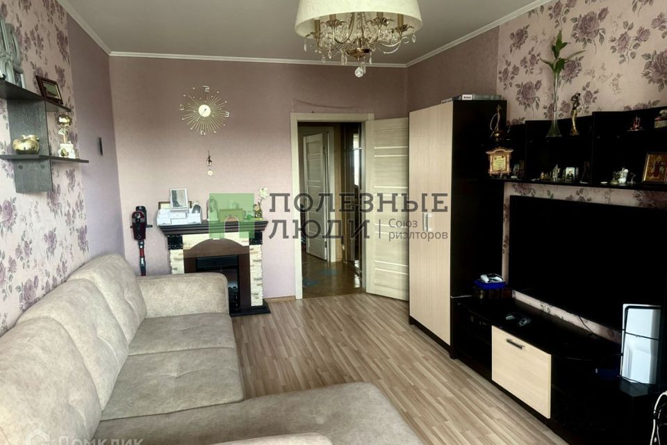 Продаётся 2-комнатная квартира, 60.8 м²